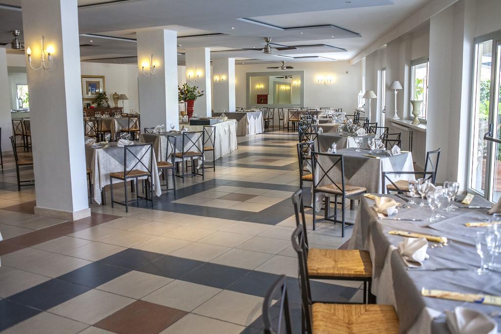 Hotel Enterprise Montalto di Castro Bagian luar foto