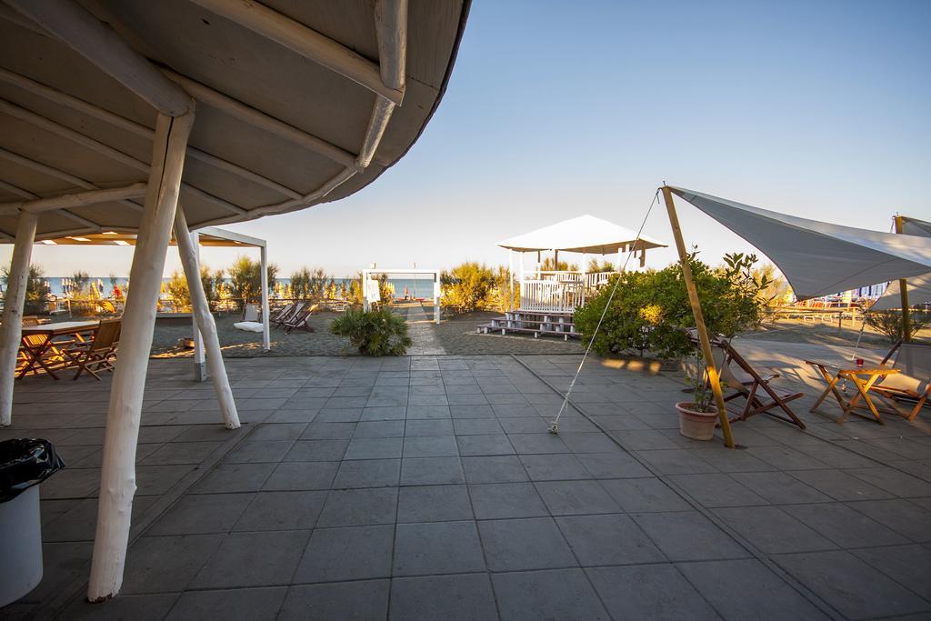 Hotel Enterprise Montalto di Castro Bagian luar foto