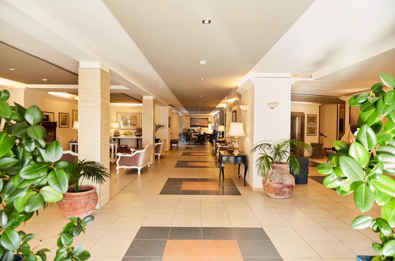 Hotel Enterprise Montalto di Castro Bagian luar foto