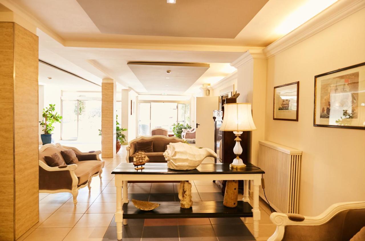 Hotel Enterprise Montalto di Castro Bagian luar foto
