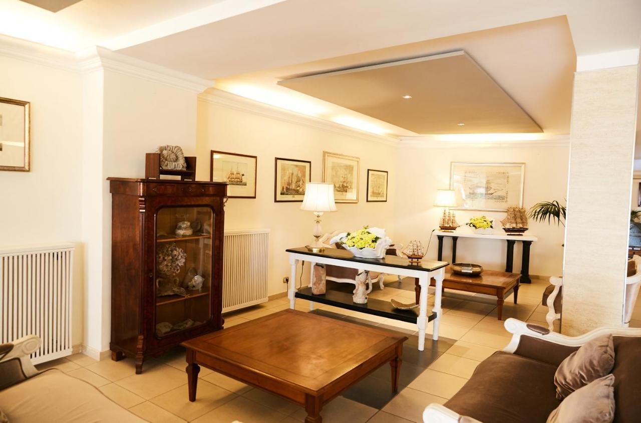 Hotel Enterprise Montalto di Castro Bagian luar foto