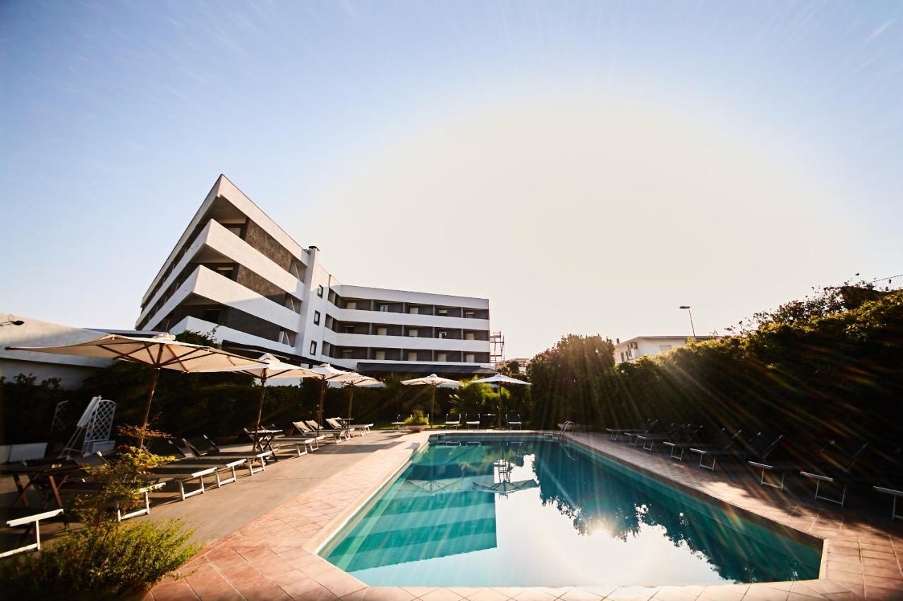 Hotel Enterprise Montalto di Castro Bagian luar foto