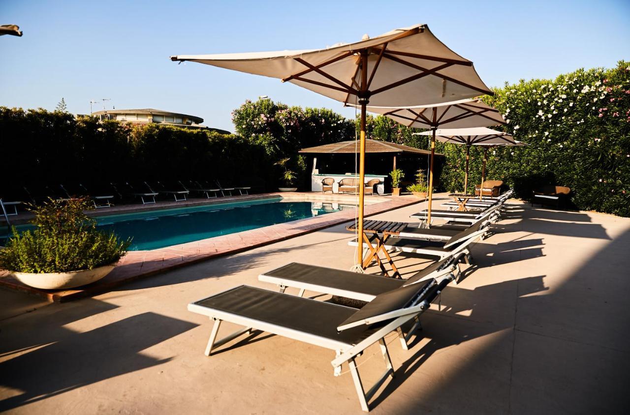 Hotel Enterprise Montalto di Castro Bagian luar foto